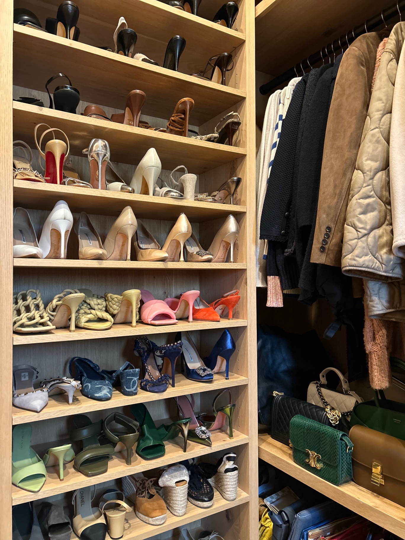 A curated, organized space by Room for Space